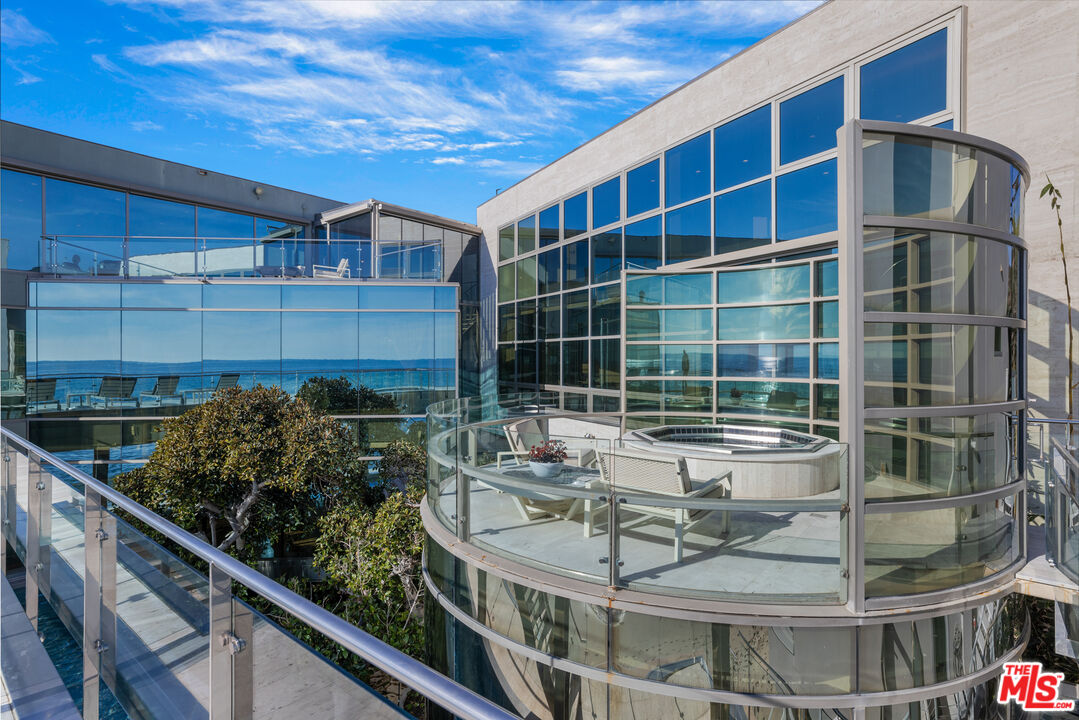 MLS #25611319 image #13