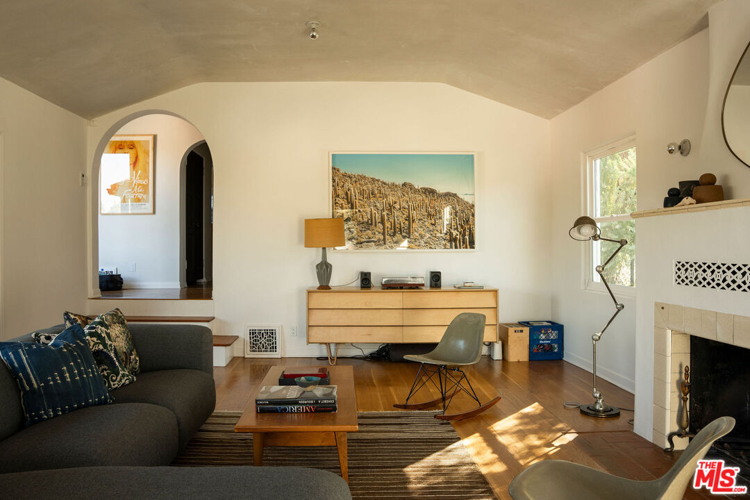 MLS #25611411 image #6