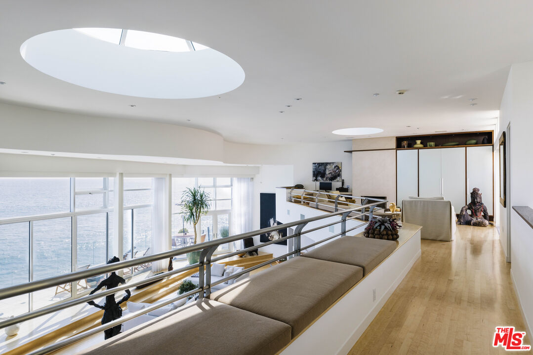 MLS #25611451 image #13