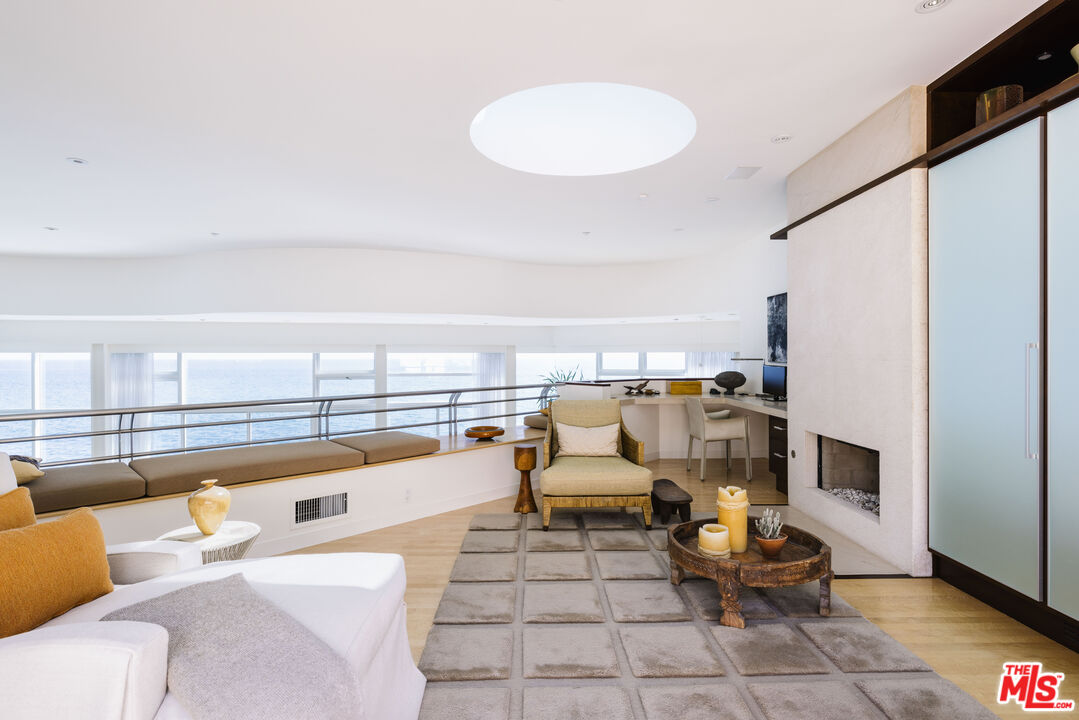 MLS #25611451 image #15