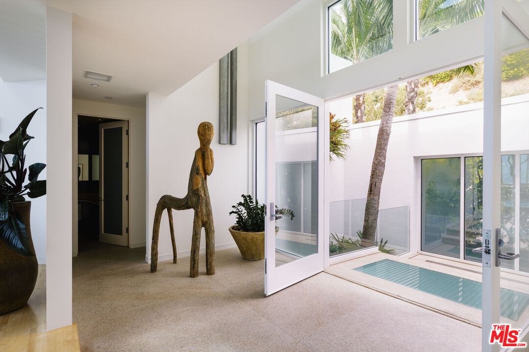 MLS #25611451 image #1