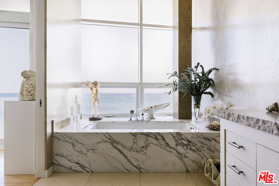 MLS #25611451 image #21