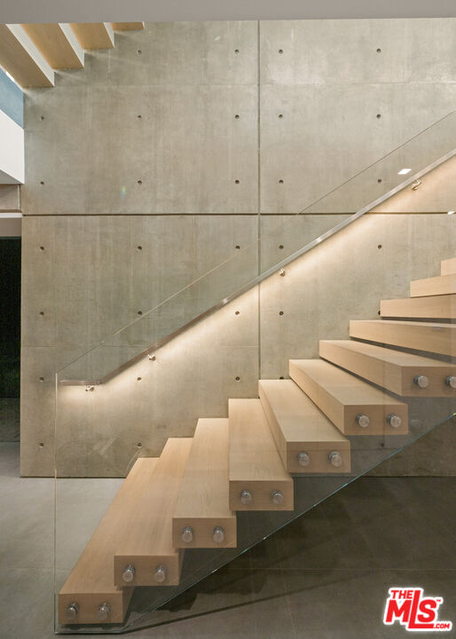 MLS #25611539 image #17