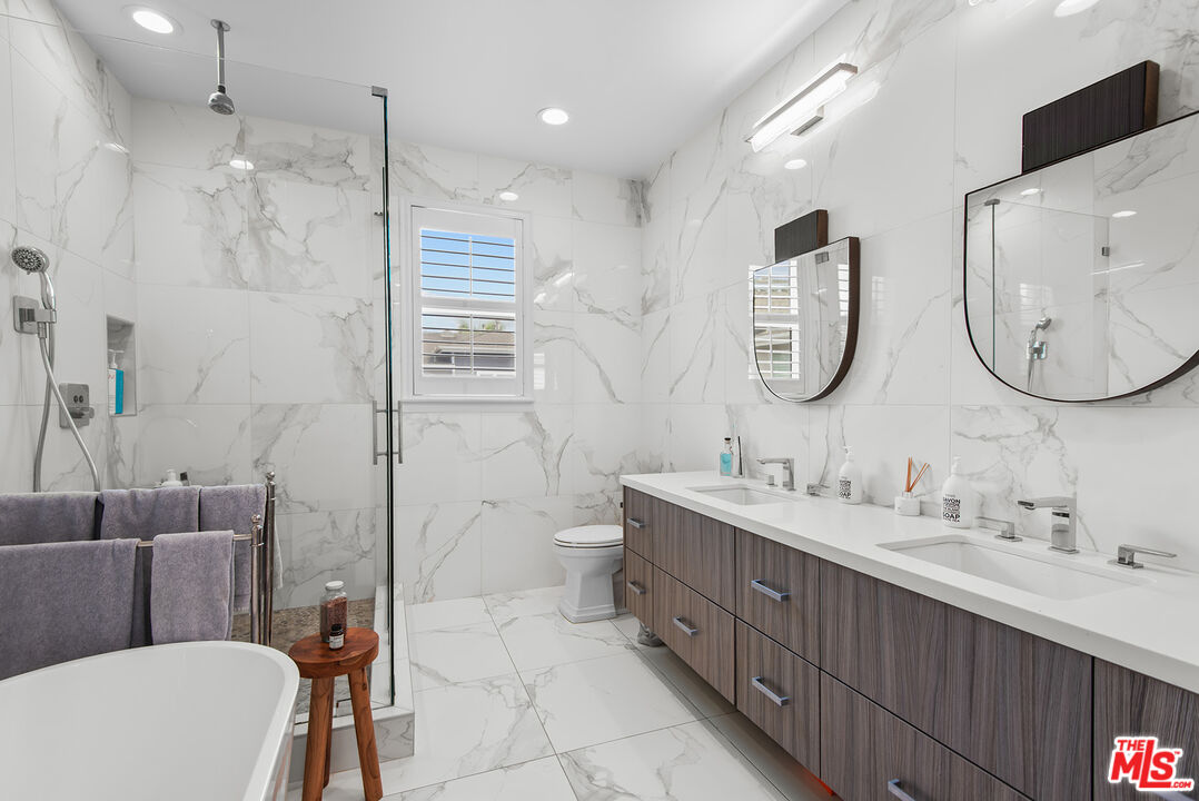 MLS #25611577 image #17