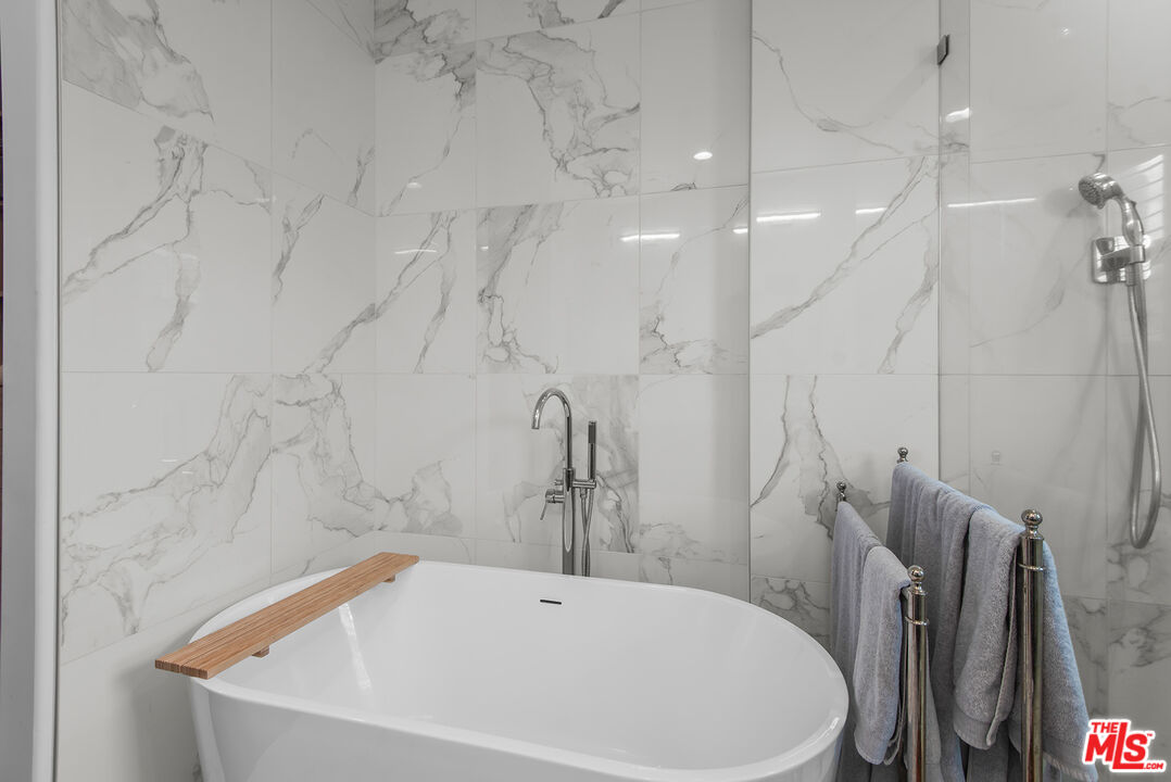 MLS #25611577 image #18