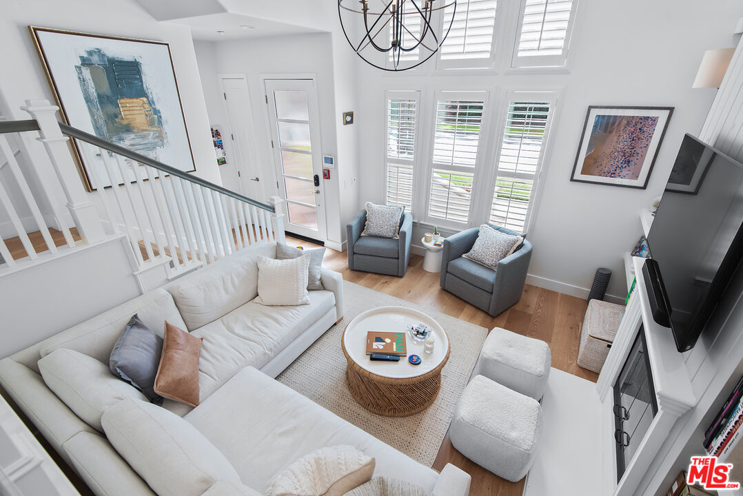 MLS #25611577 image #0