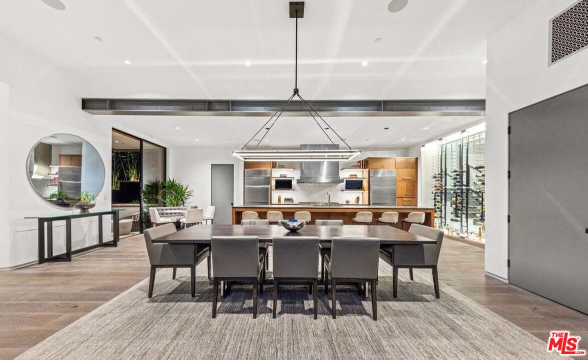 MLS #25611617 image #1