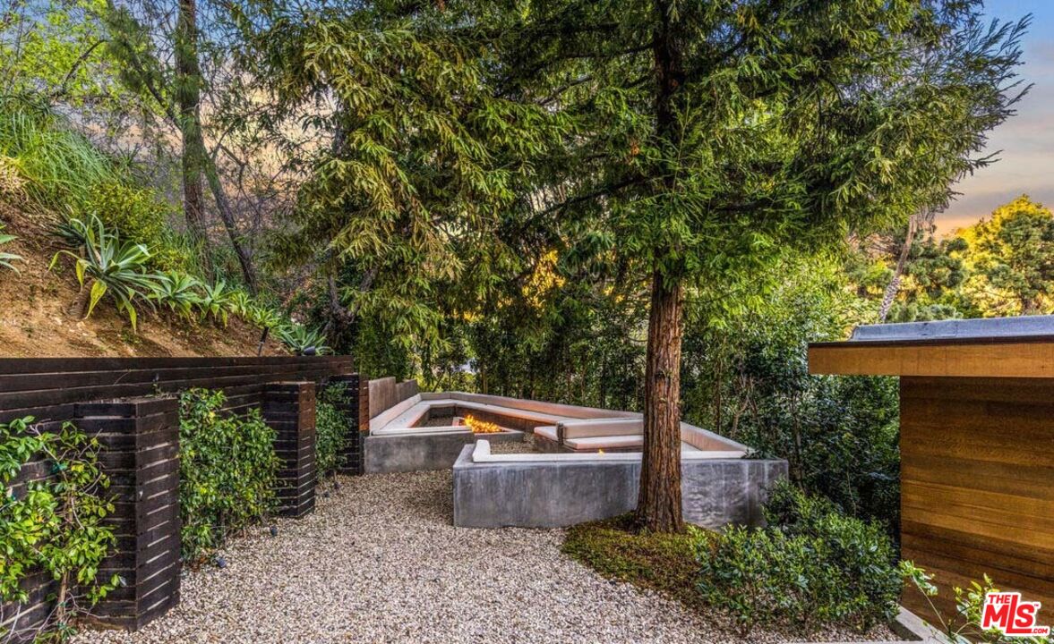 MLS #25611617 image #21