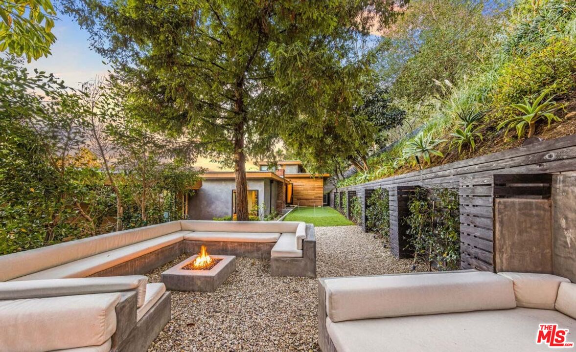 MLS #25611617 image #23