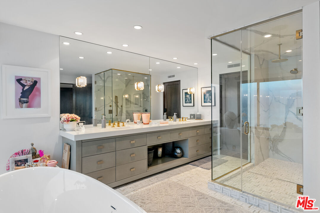 MLS #25611641 image #10