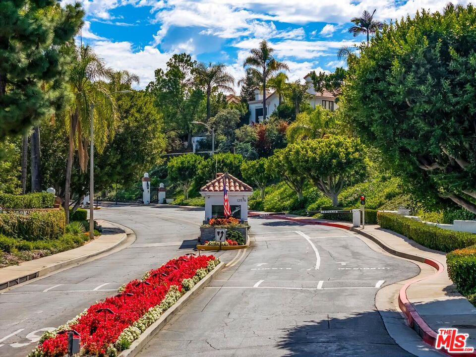 MLS #25611655 image #24