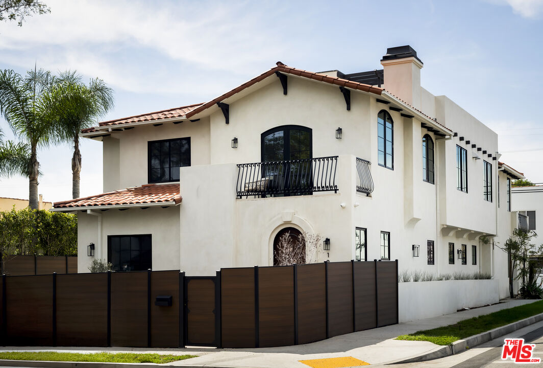 MLS #25611685 image #2