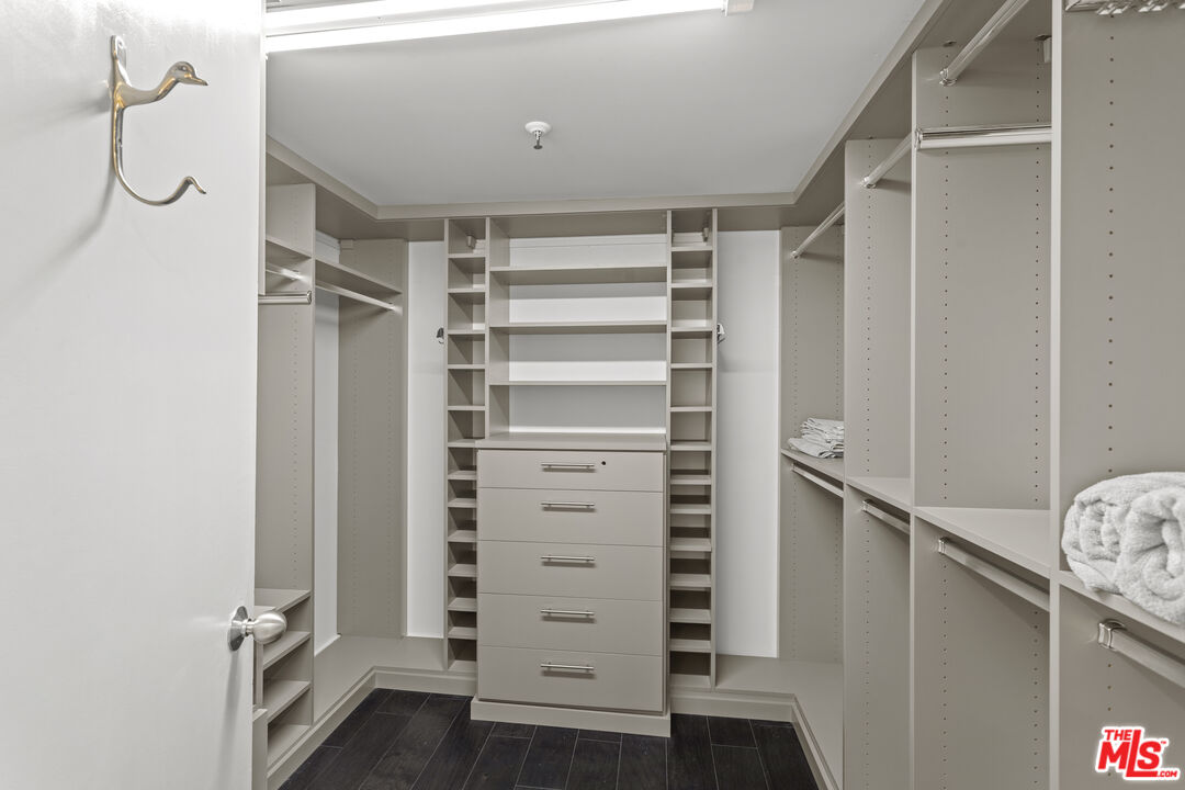 MLS #25611699 image #21