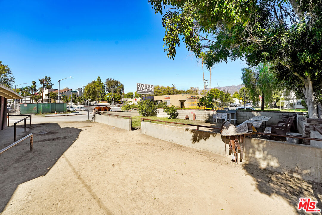 MLS #25611721 image #30