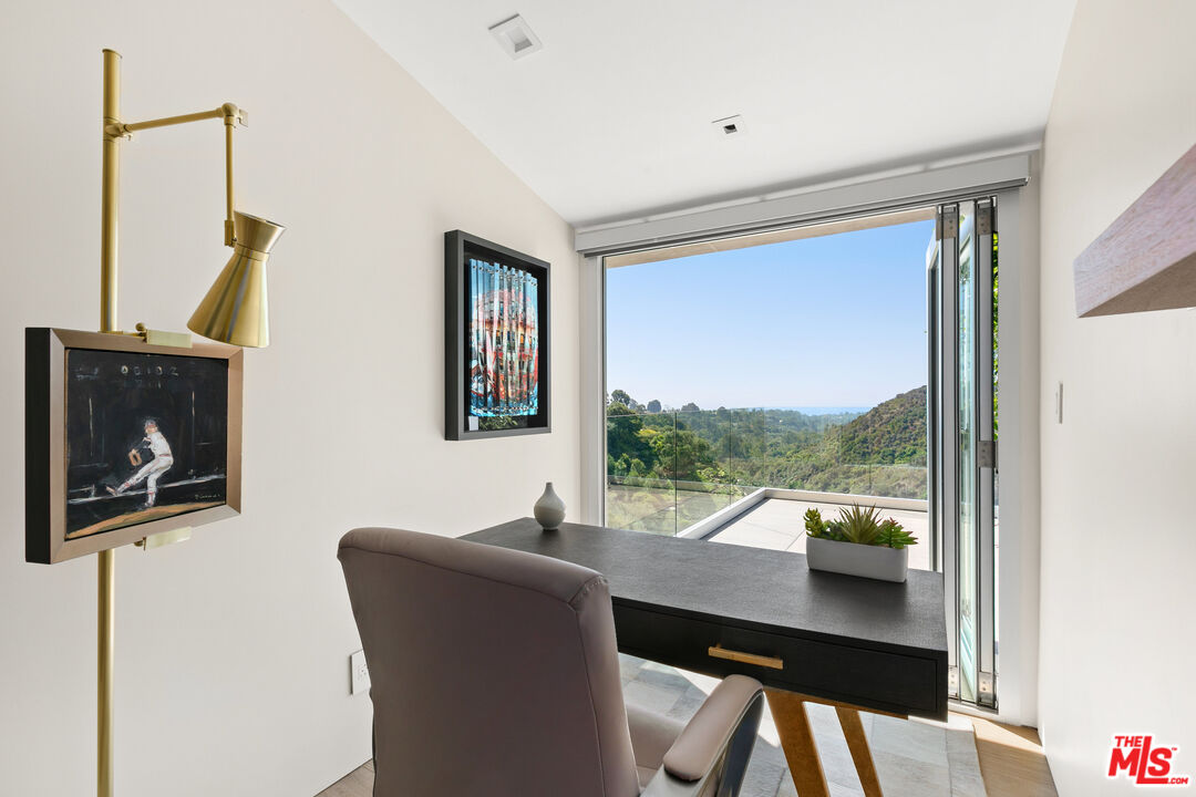 MLS #25611735 image #21