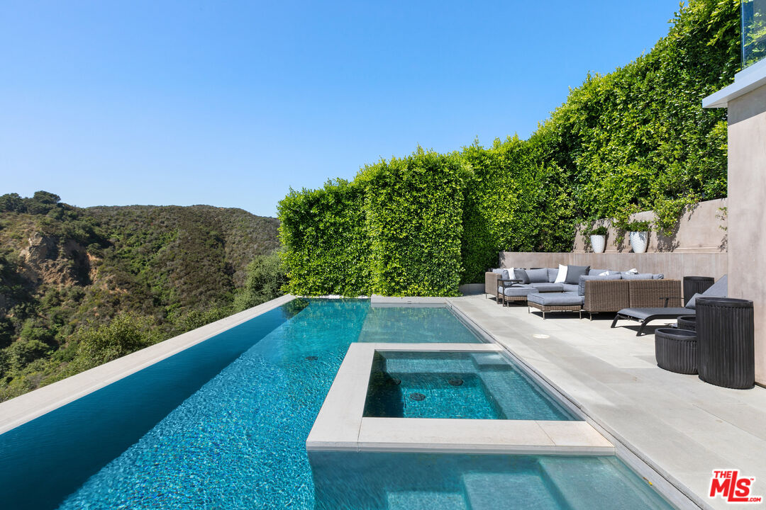 MLS #25611735 image #25