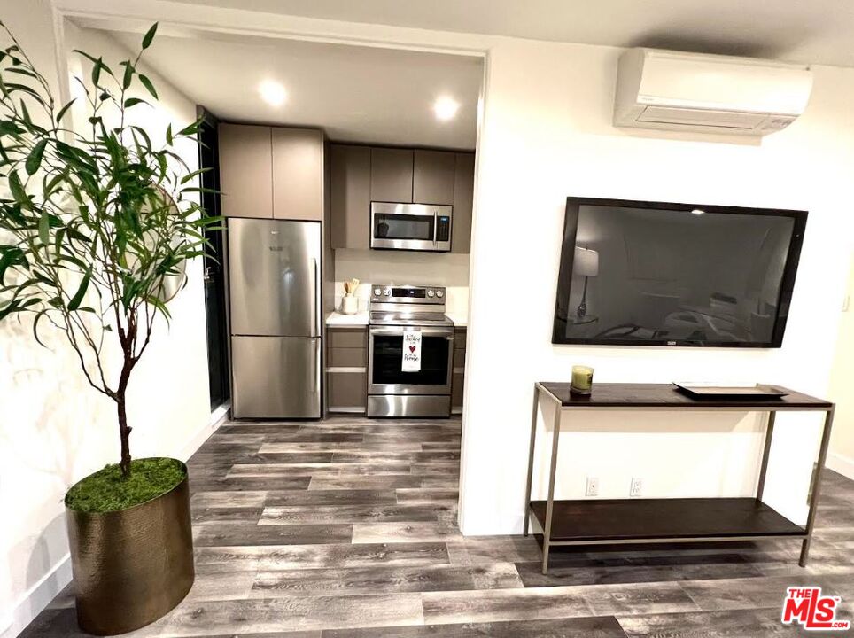 MLS #25611763 image #5