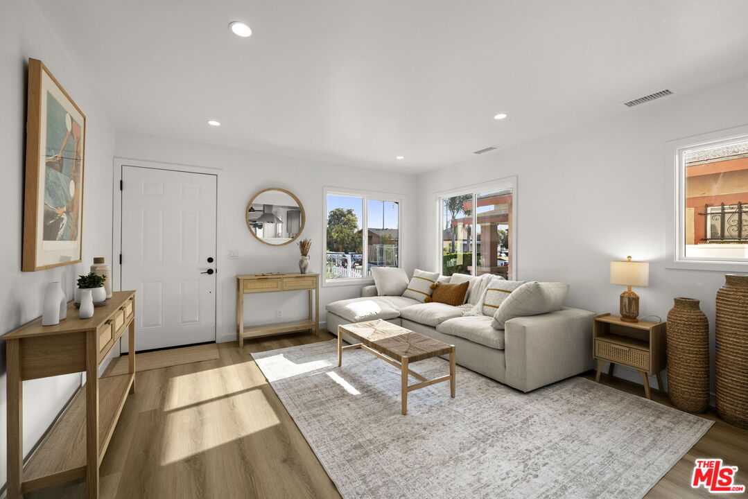 MLS #25611769 image #2