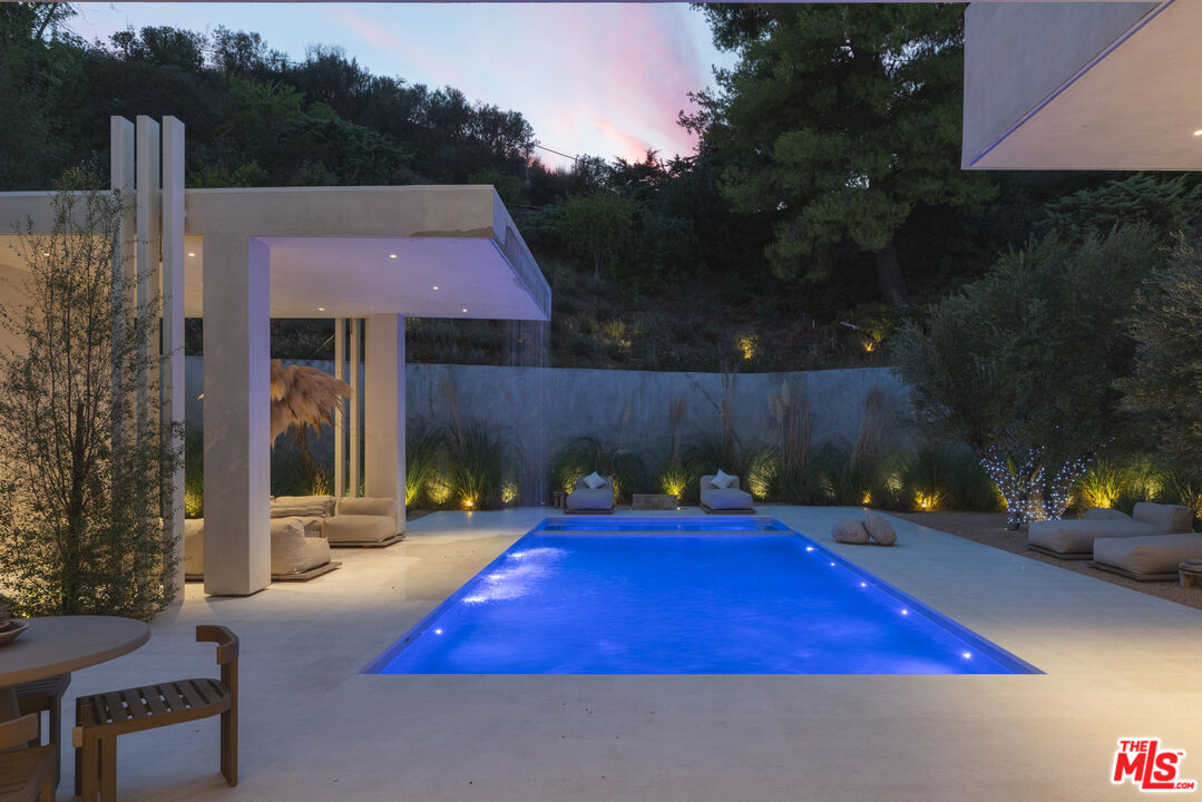 MLS #25611847 image #17