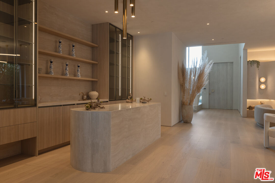 MLS #25611847 image #4