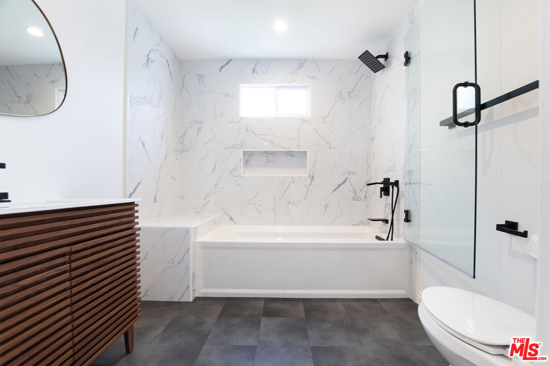 MLS #25611853 image #15