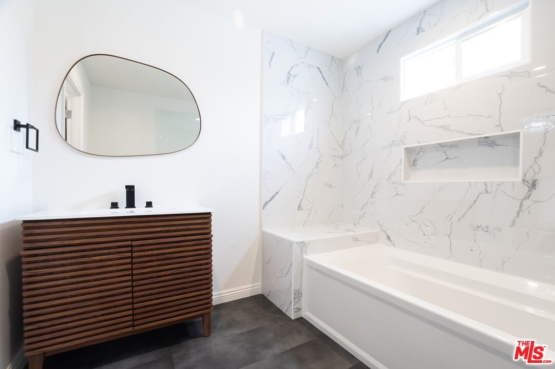 MLS #25611853 image #16