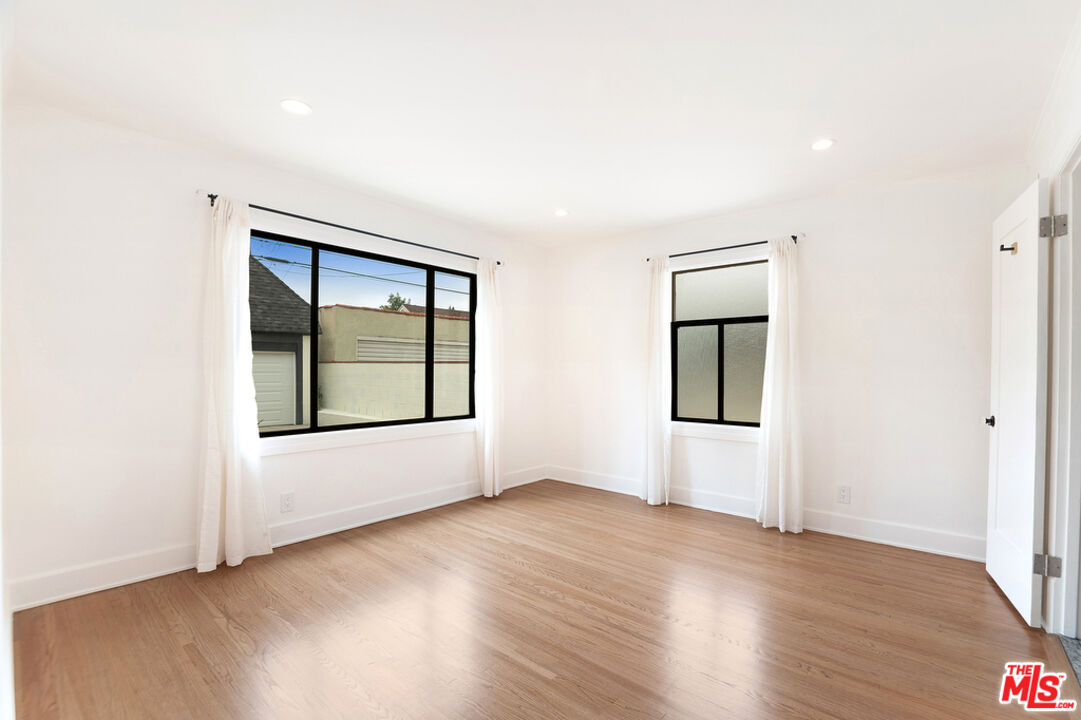 MLS #25611853 image #17