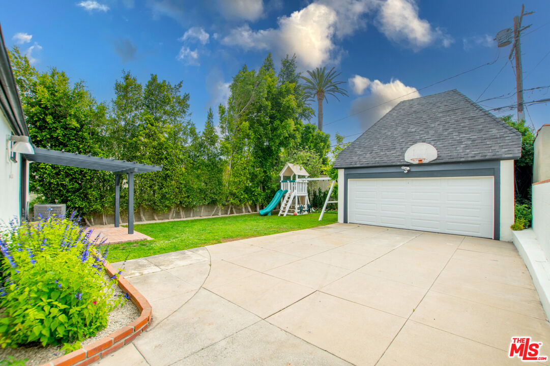 MLS #25611853 image #27