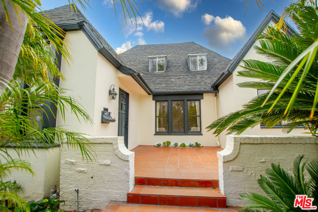 MLS #25611853 image #2