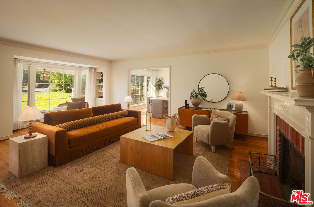 MLS #25611889 image #2