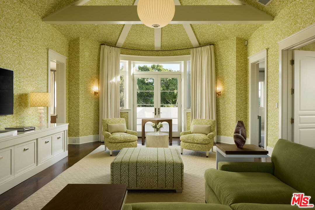 MLS #25611933 image #17