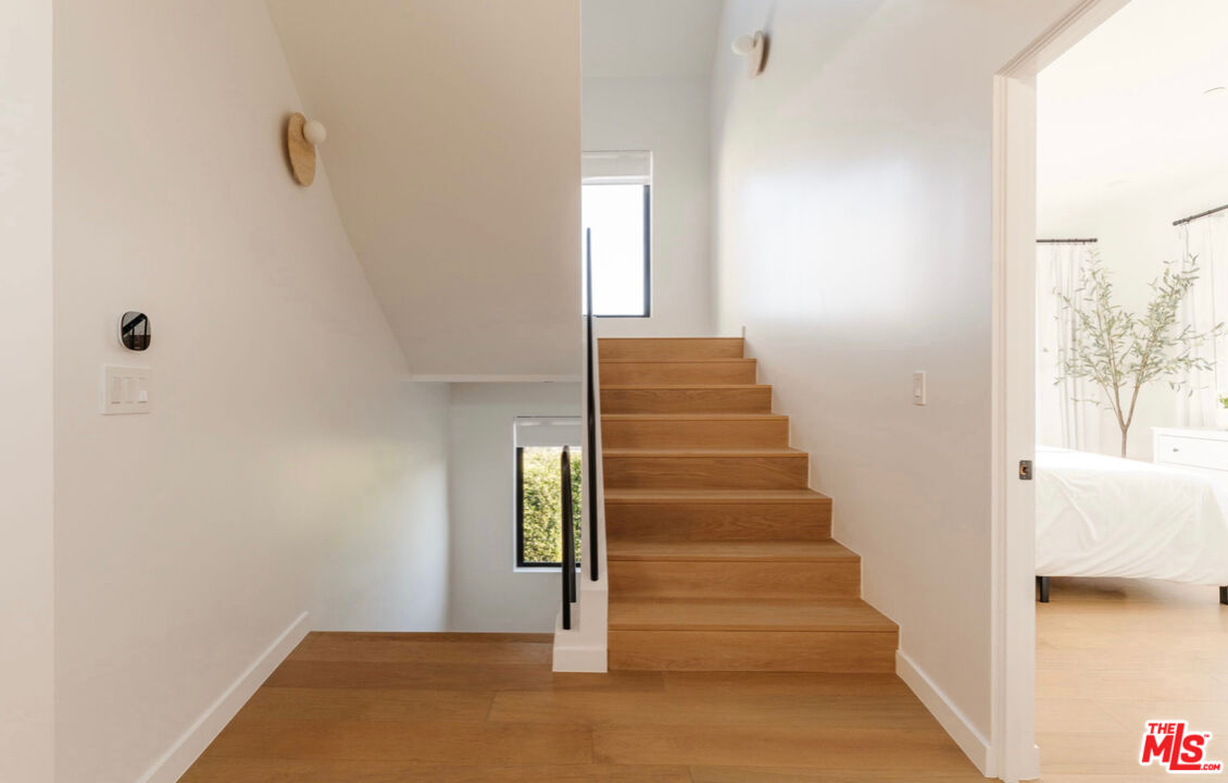 MLS #25611993 image #15