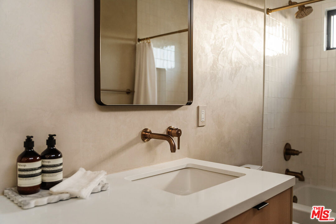 MLS #25611993 image #26