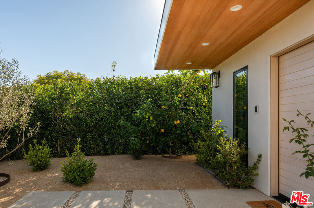 MLS #25611993 image #2