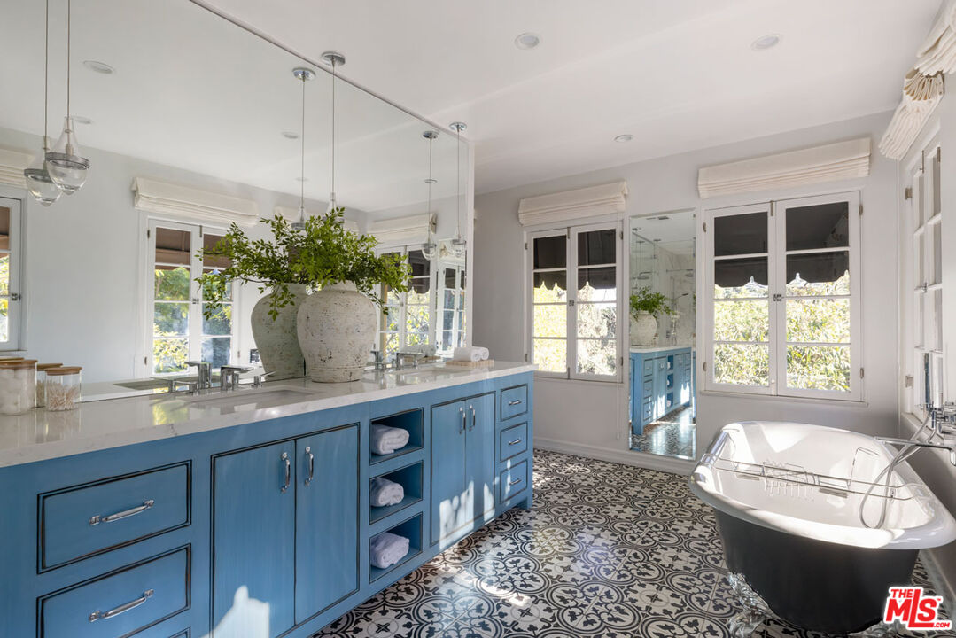 MLS #25612113 image #37