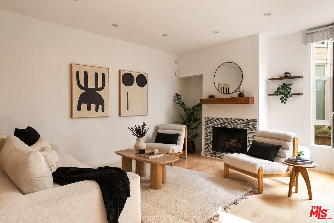 MLS #25612173 image #2