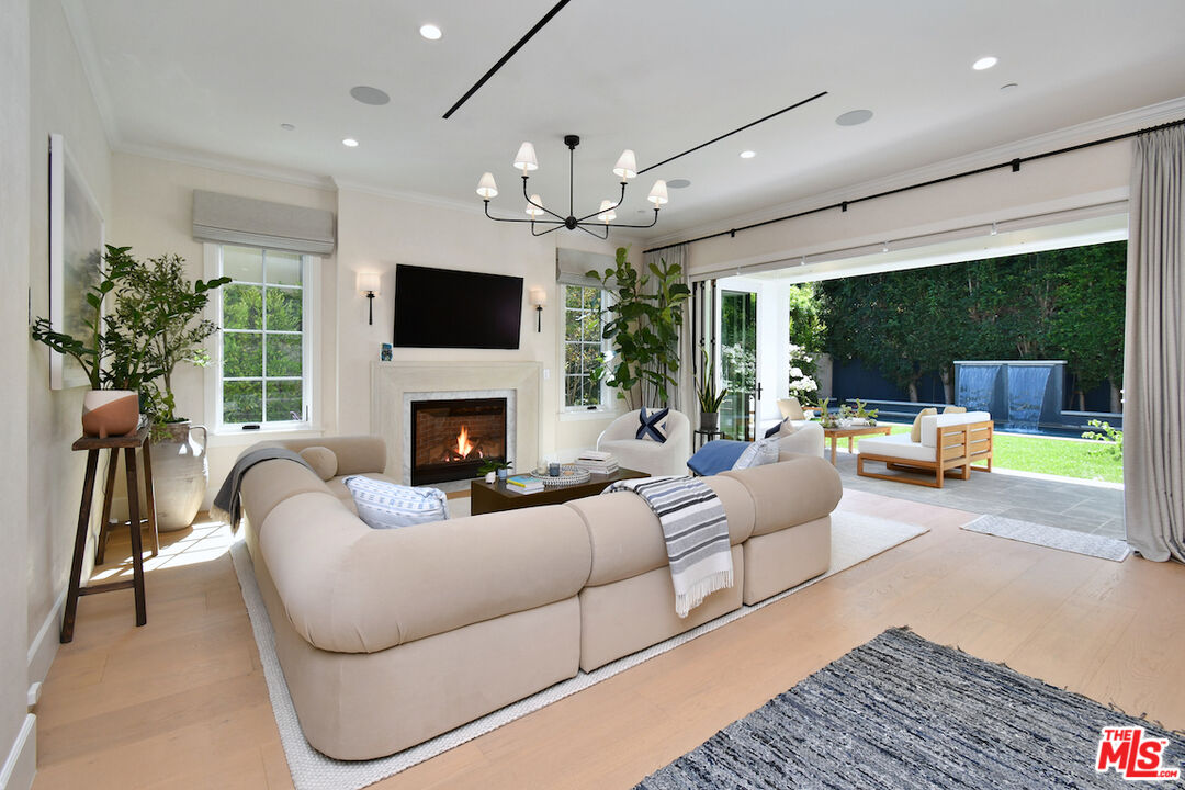 MLS #25612231 image #12