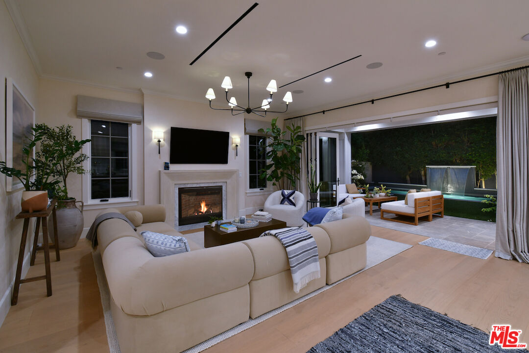 MLS #25612231 image #13