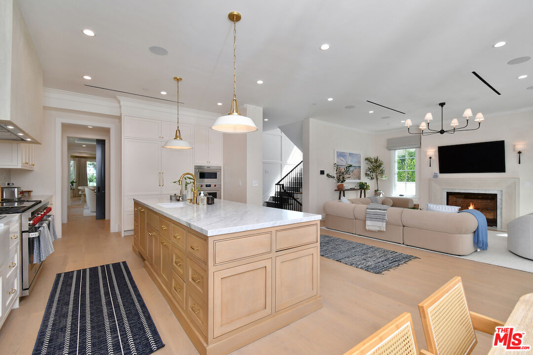 MLS #25612231 image #21