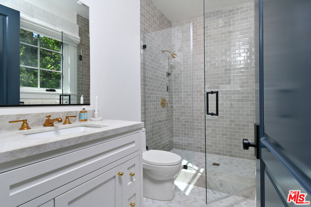 MLS #25612231 image #25