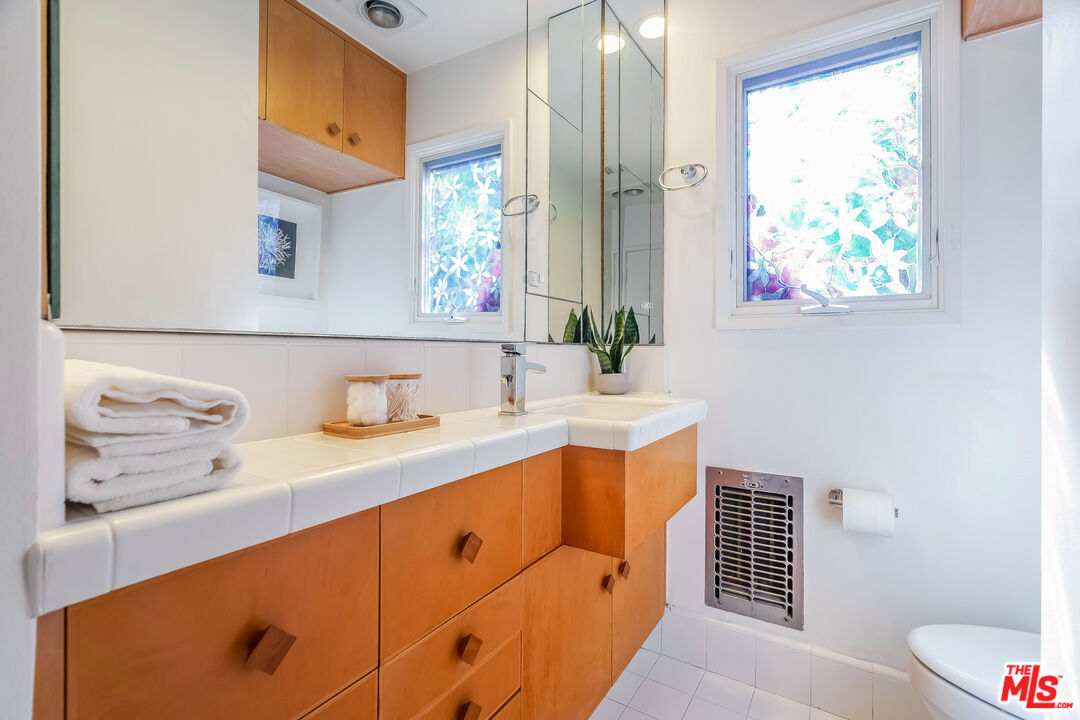 MLS #25612233 image #18