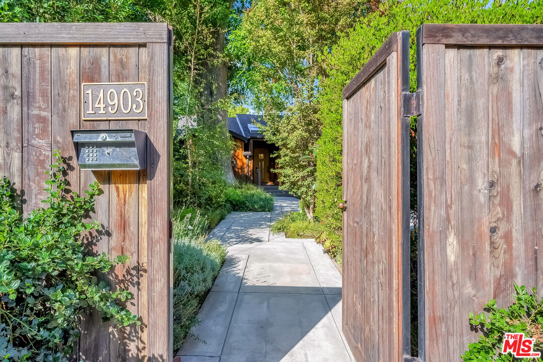 MLS #25612233 image #1