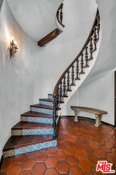 MLS #25612237 image #14