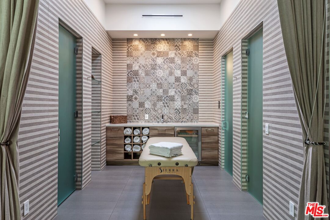 MLS #25612247 image #23