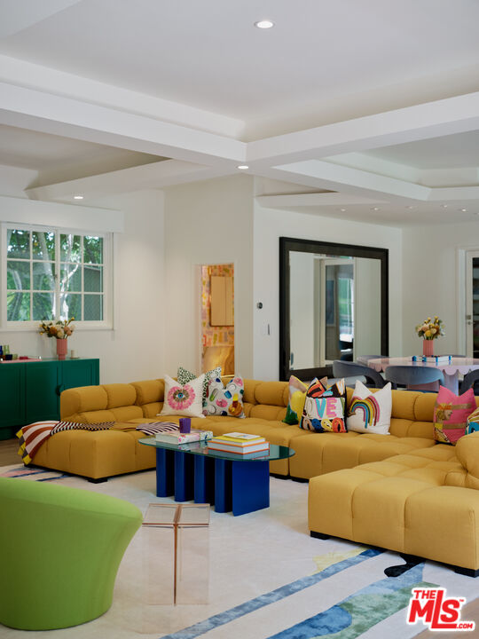 MLS #25612341 image #1