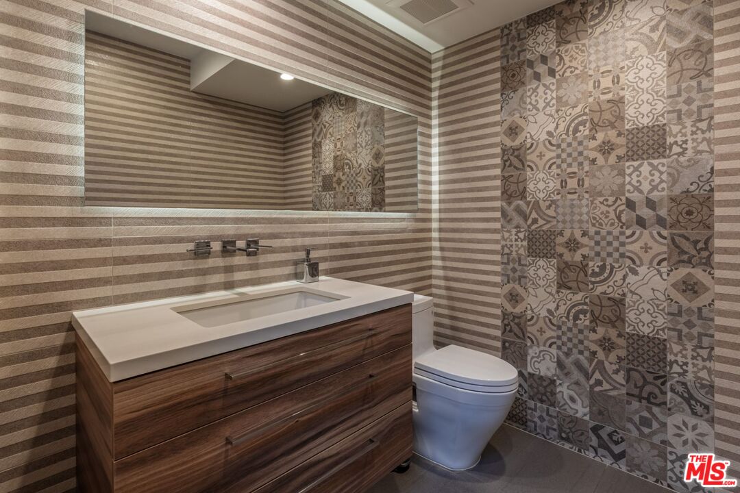 MLS #25612343 image #24