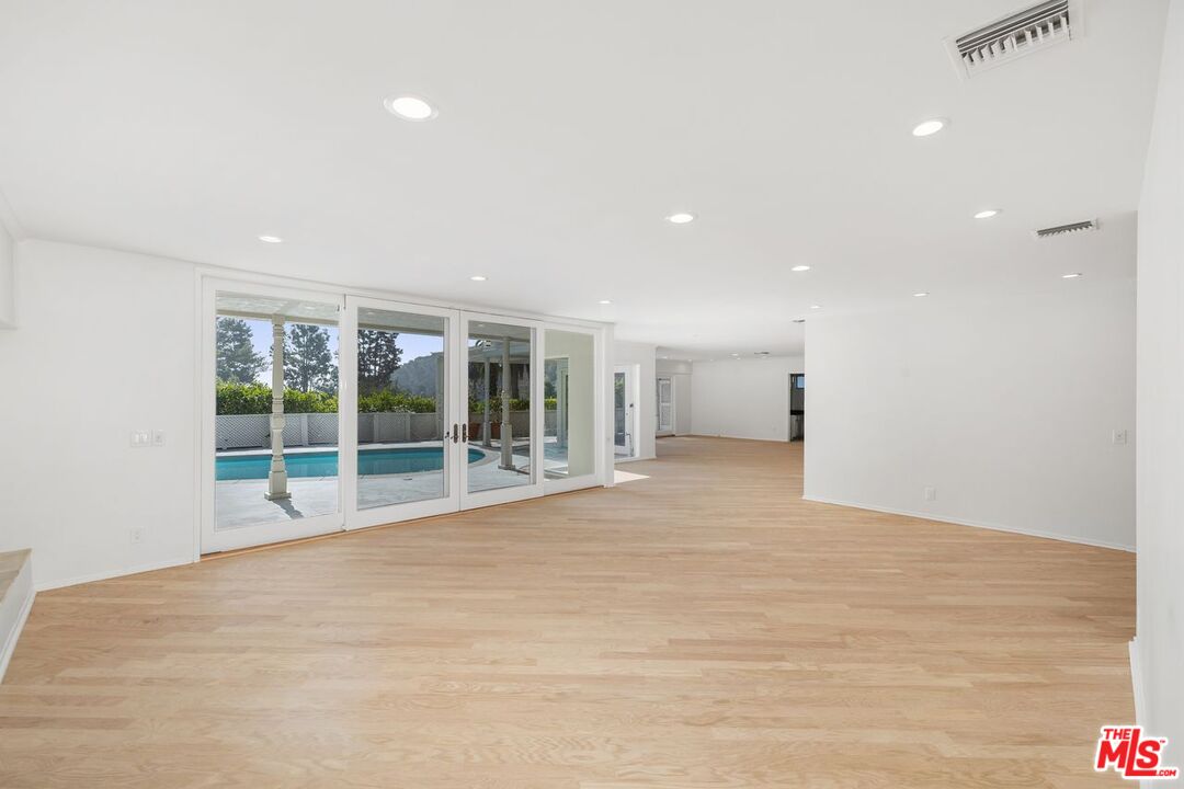 MLS #25612369 image #4