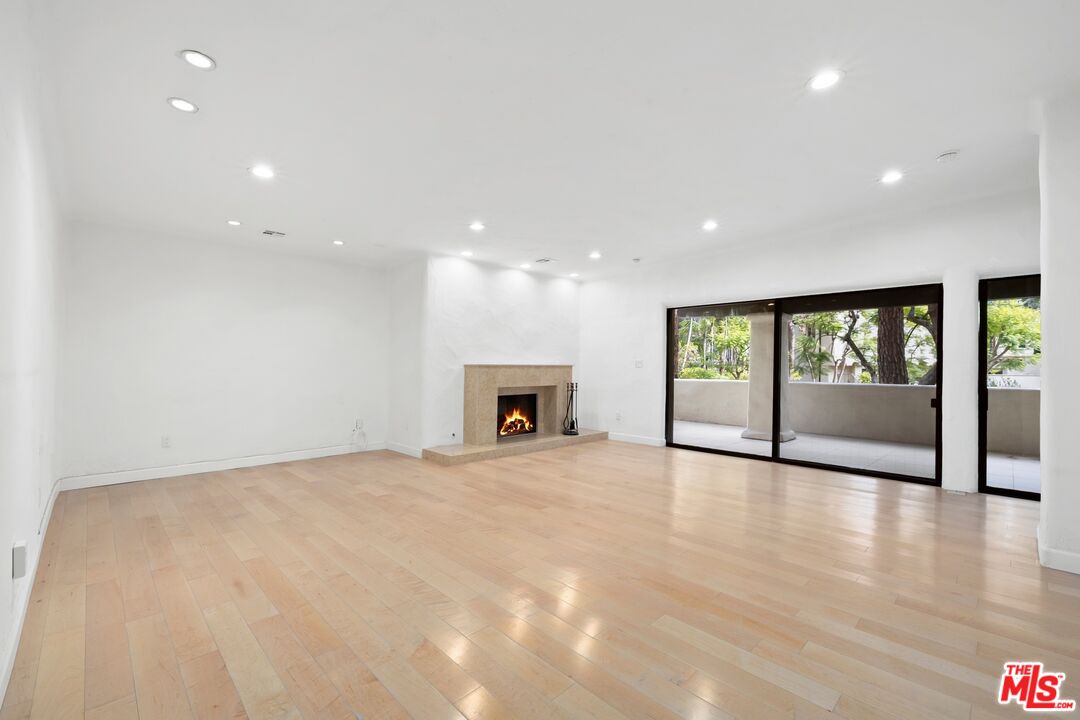 MLS #25612395 image #14