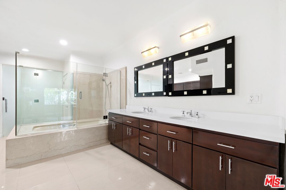 MLS #25612395 image #16