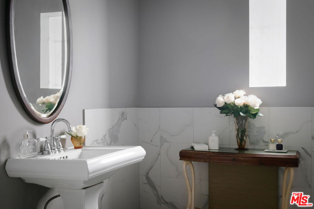 MLS #25612469 image #14